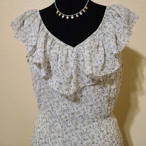 NWT Lea & Viola Cream Floral Ruffle V-Neck Camisole